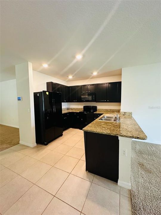 Active With Contract: $2,250 (3 beds, 2 baths, 1516 Square Feet)