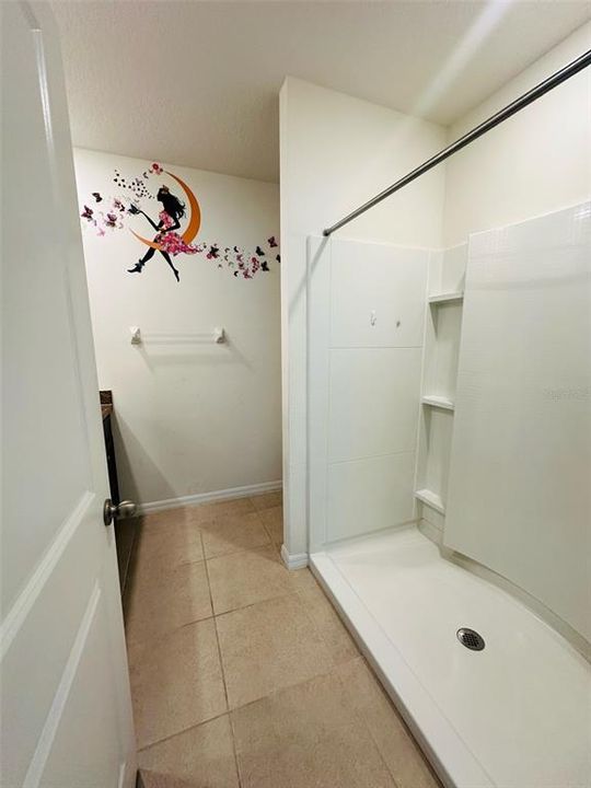 Active With Contract: $2,250 (3 beds, 2 baths, 1516 Square Feet)