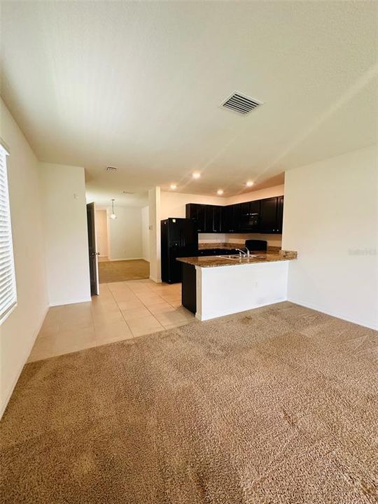 Active With Contract: $2,250 (3 beds, 2 baths, 1516 Square Feet)