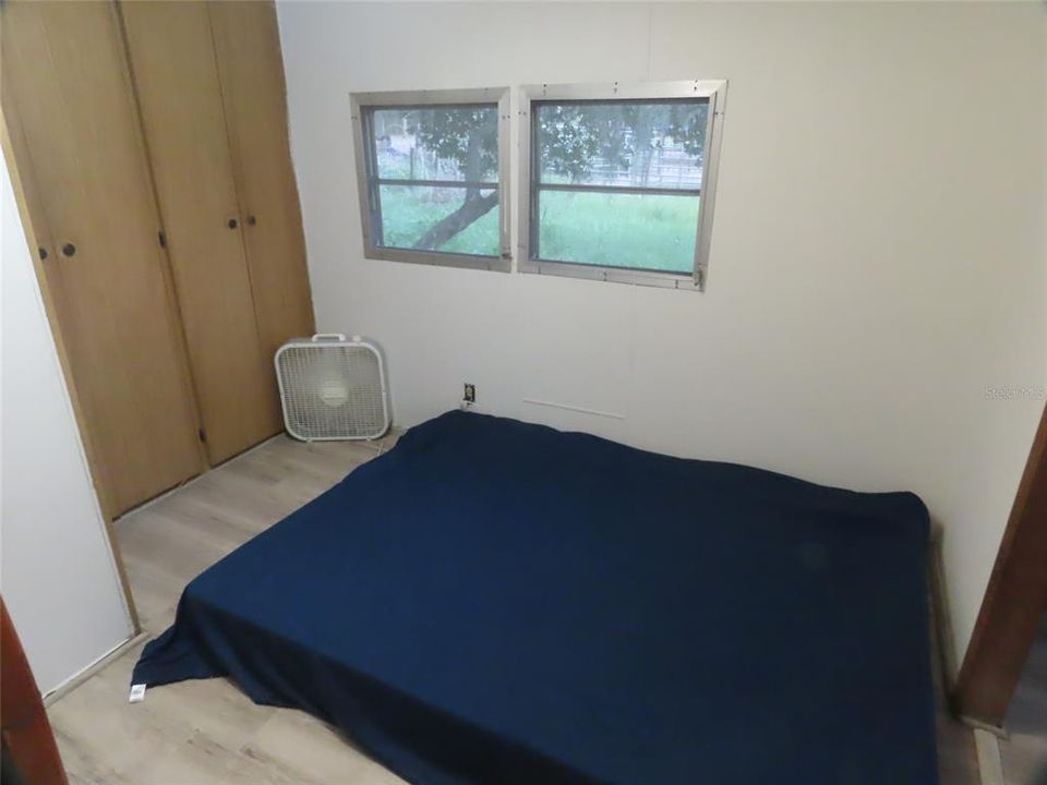 For Rent: $1,600 (3 beds, 1 baths, 1250 Square Feet)