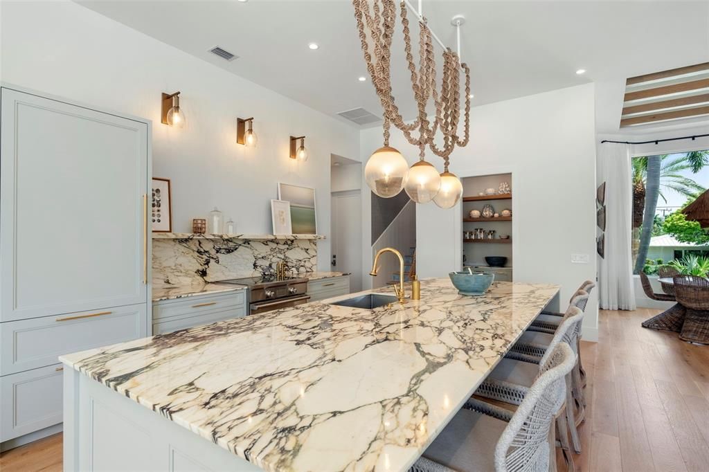 Active With Contract: $6,700,000 (4 beds, 5 baths, 3268 Square Feet)