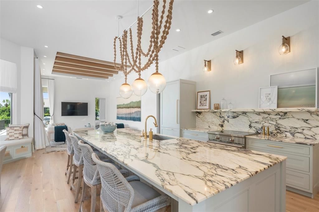 Active With Contract: $6,700,000 (4 beds, 5 baths, 3268 Square Feet)