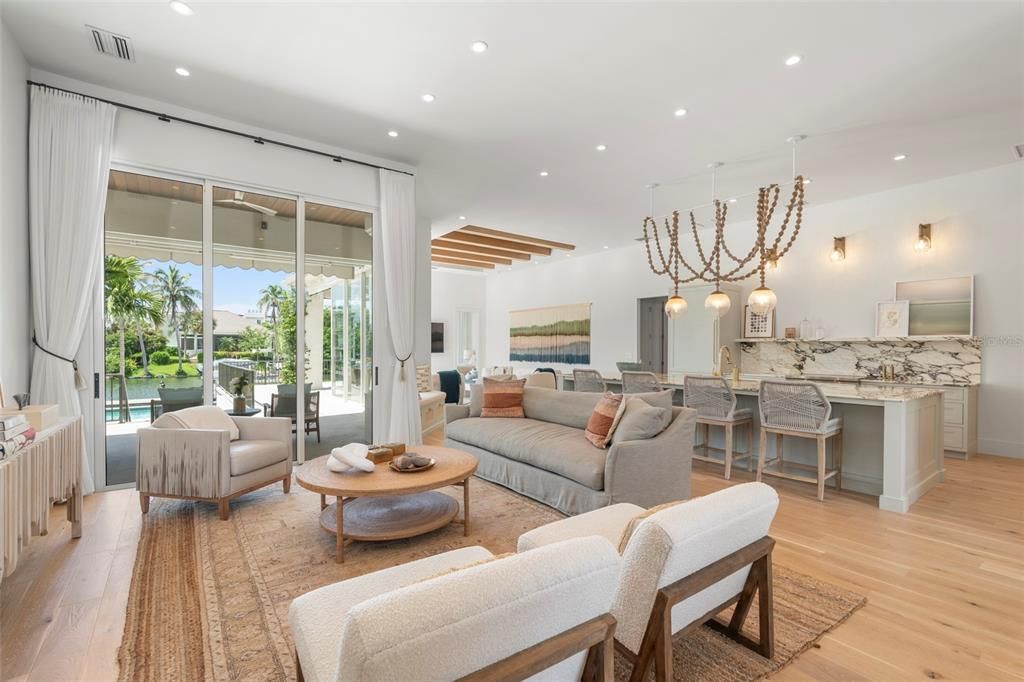 Active With Contract: $6,700,000 (4 beds, 5 baths, 3268 Square Feet)