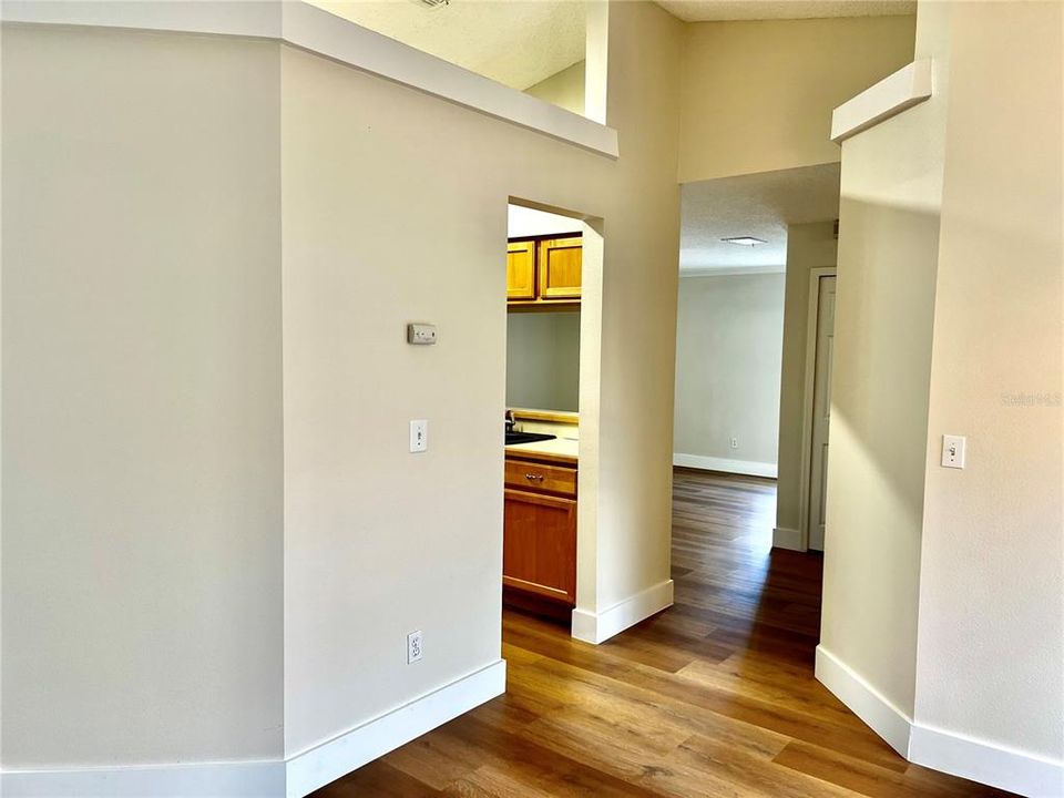 Active With Contract: $2,200 (3 beds, 2 baths, 1610 Square Feet)