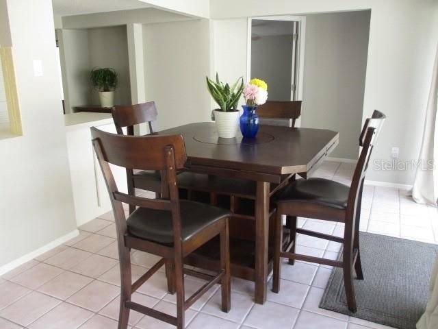 Eating area in kitchen