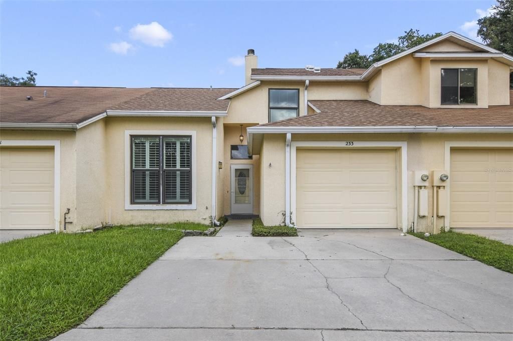 Just North of Cranes Roost Park with easy access to I-4 this 3BD/2.5BA home has an UPDATED KITCHEN and FLOORING, OPEN LIVING and DINING, a rare FIREPLACE, MAIN FLOOR PRIMARY SUITE and a SCREENED LANAI overlooking a nice sized backyard!