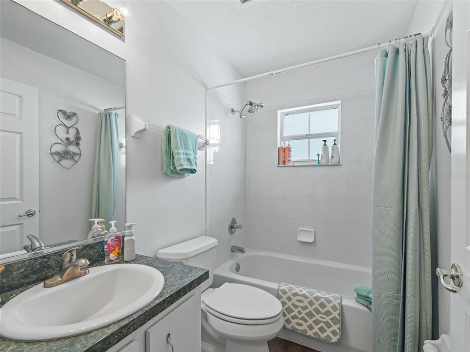 For Sale: $349,000 (3 beds, 2 baths, 1296 Square Feet)