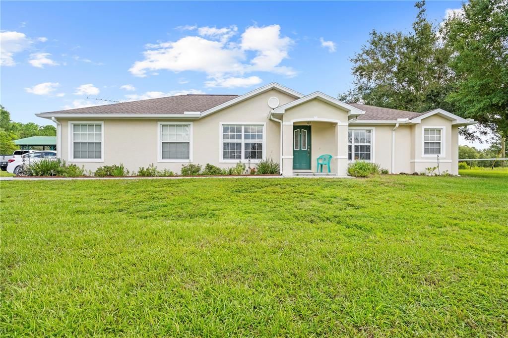 For Sale: $1,200,000 (3 beds, 2 baths, 2007 Square Feet)