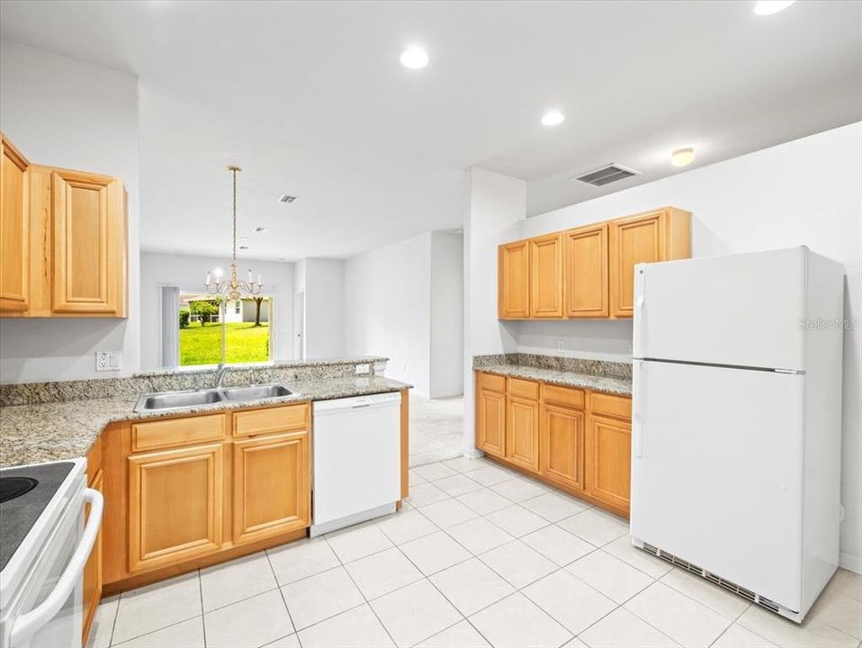 For Sale: $269,900 (3 beds, 2 baths, 1607 Square Feet)