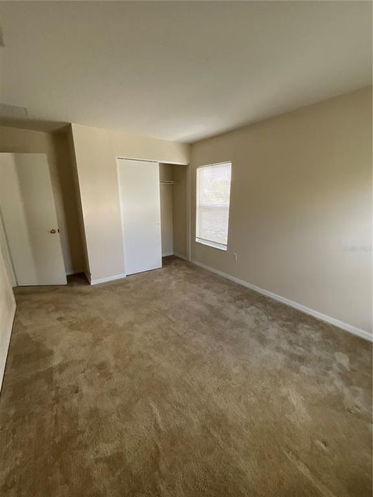 For Rent: $1,800 (3 beds, 2 baths, 2212 Square Feet)