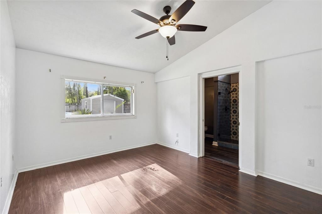 Active With Contract: $285,000 (3 beds, 2 baths, 1327 Square Feet)