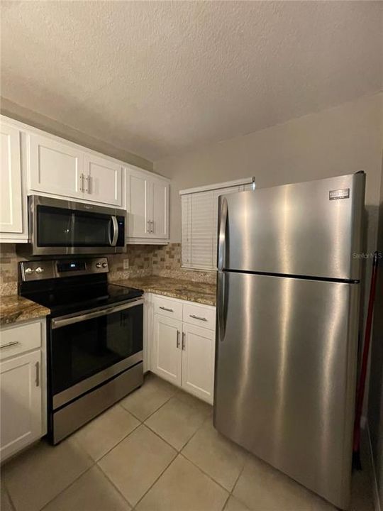 For Rent: $1,500 (2 beds, 2 baths, 884 Square Feet)