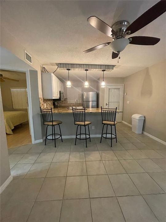 For Rent: $1,500 (2 beds, 2 baths, 884 Square Feet)