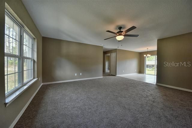 Active With Contract: $239,900 (3 beds, 2 baths, 1331 Square Feet)