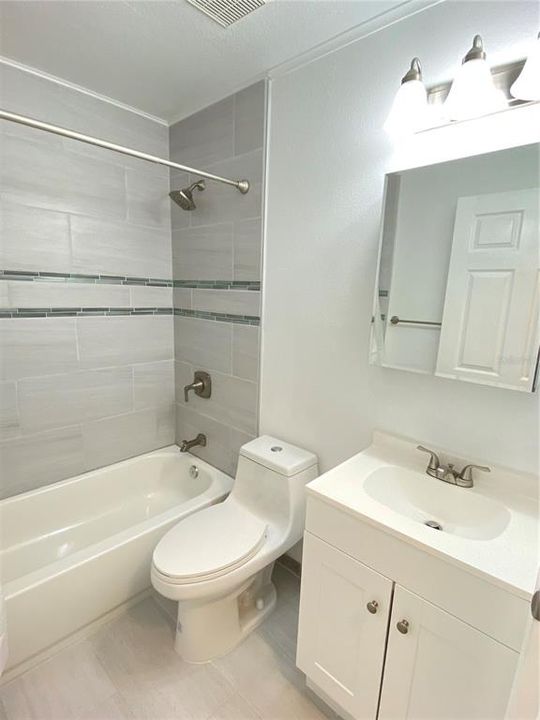 For Rent: $2,745 (4 beds, 2 baths, 1416 Square Feet)