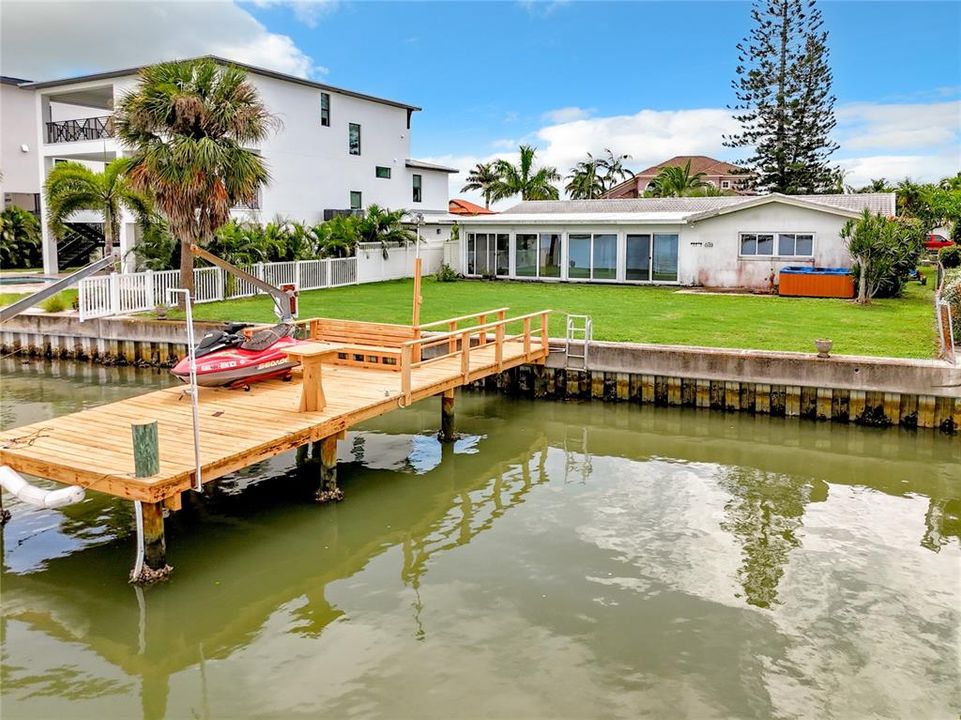 For Sale: $950,000 (3 beds, 2 baths, 1983 Square Feet)