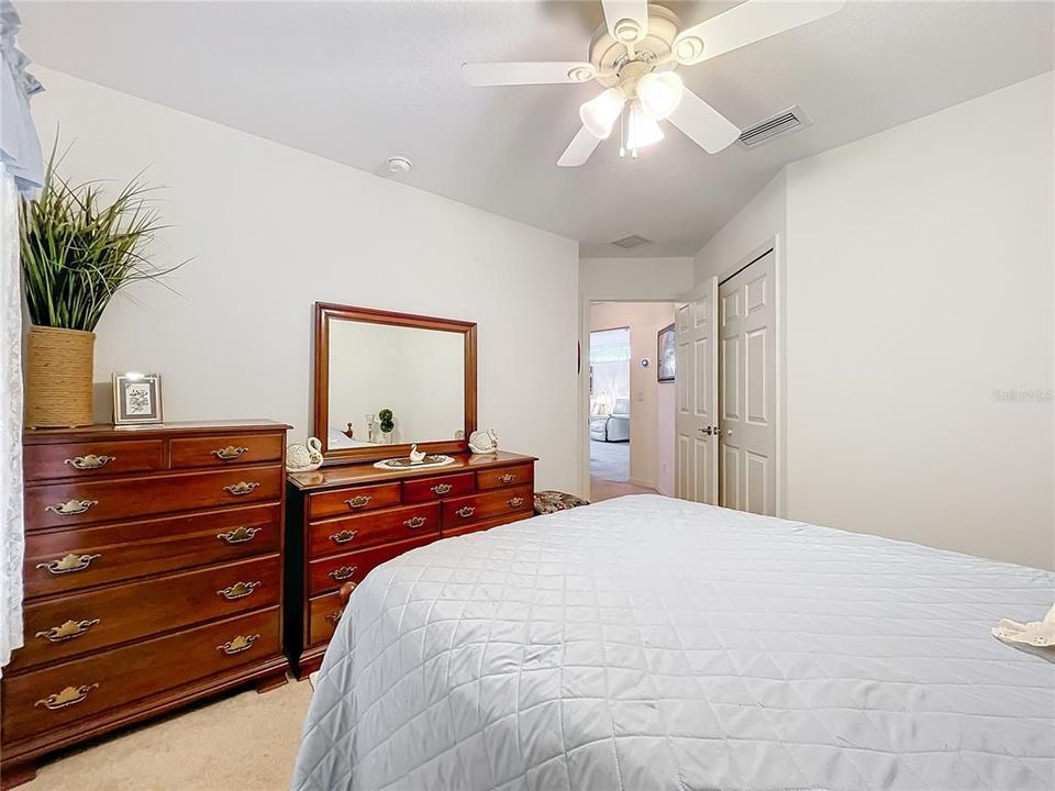 Active With Contract: $299,000 (3 beds, 2 baths, 1462 Square Feet)