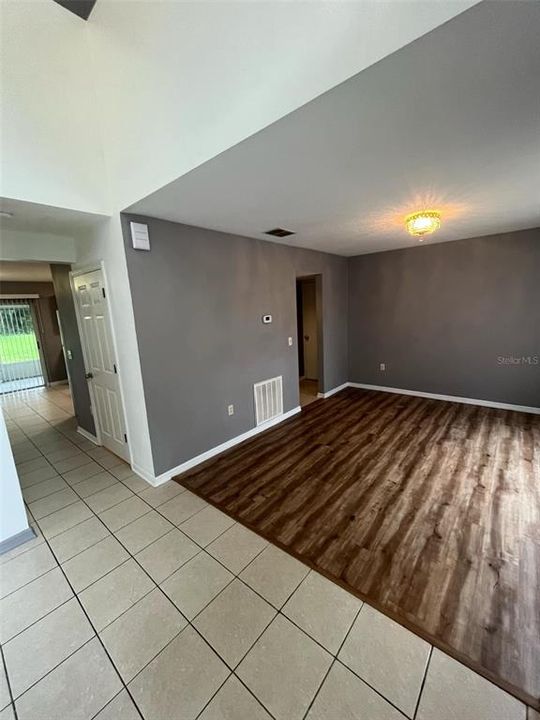 For Rent: $2,495 (5 beds, 2 baths, 2901 Square Feet)