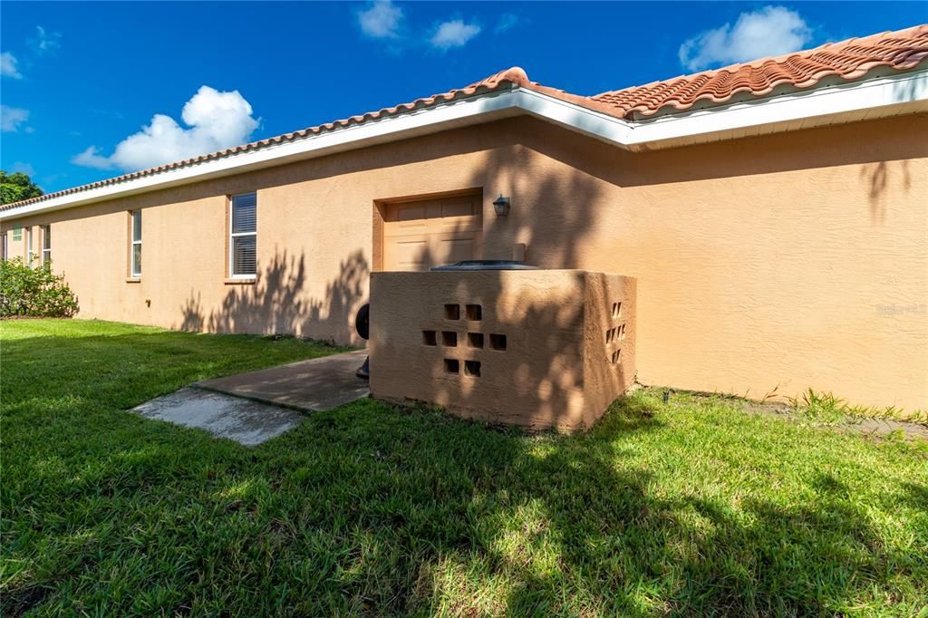 For Sale: $879,000 (3 beds, 3 baths, 3028 Square Feet)