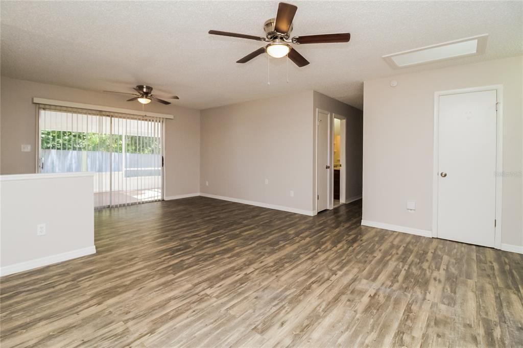 For Rent: $1,805 (3 beds, 2 baths, 1333 Square Feet)