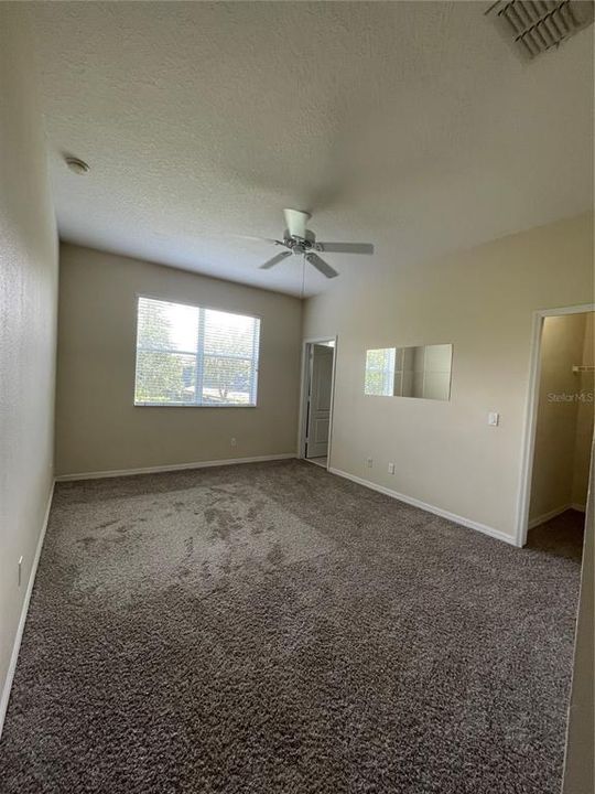 For Rent: $2,100 (3 beds, 2 baths, 1472 Square Feet)