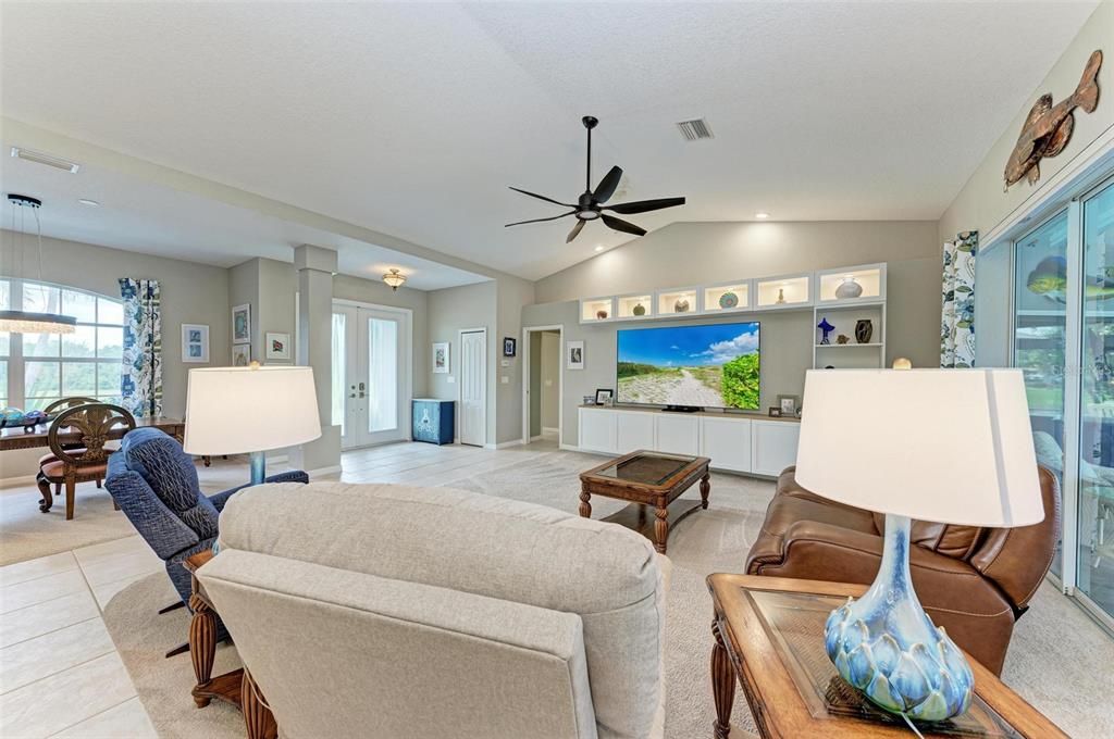 Active With Contract: $774,900 (3 beds, 2 baths, 2019 Square Feet)