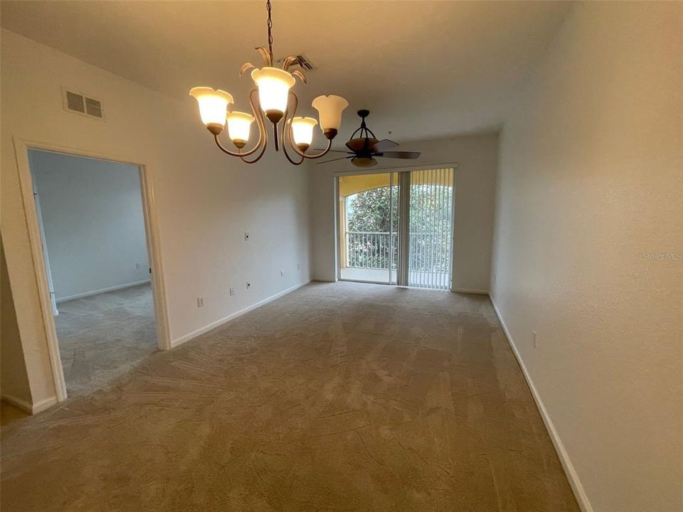 For Rent: $1,850 (2 beds, 2 baths, 1112 Square Feet)