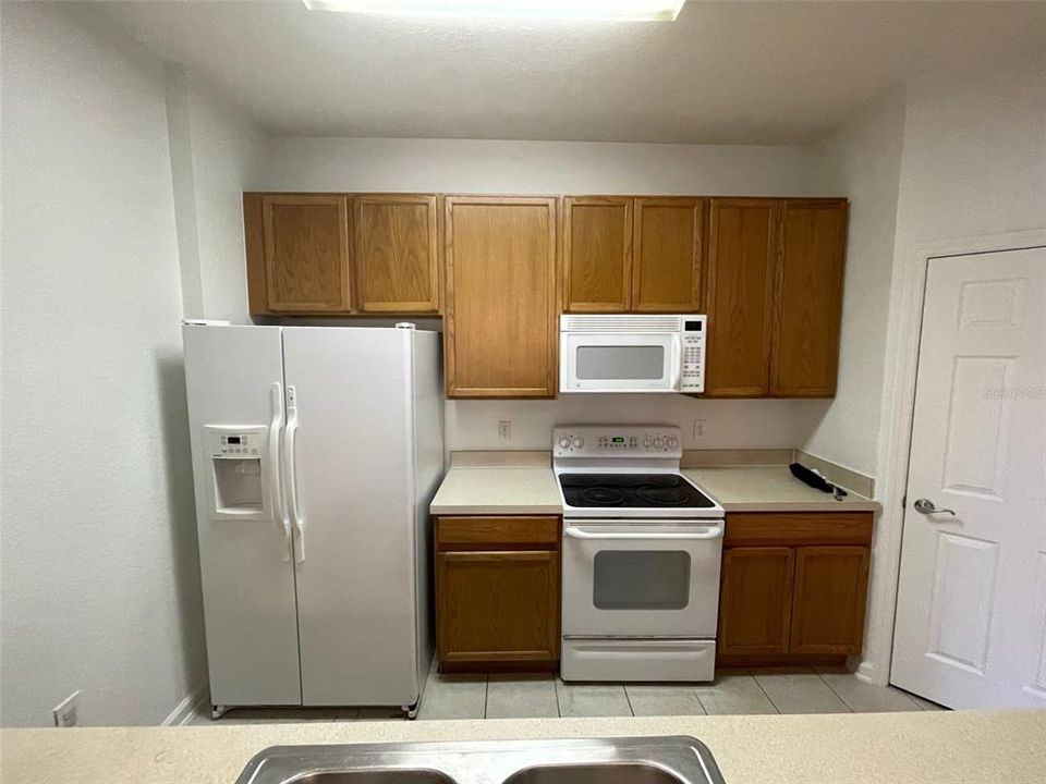 For Rent: $1,850 (2 beds, 2 baths, 1112 Square Feet)