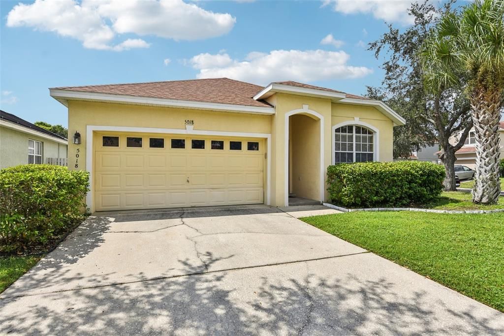 Active With Contract: $455,000 (4 beds, 2 baths, 1744 Square Feet)