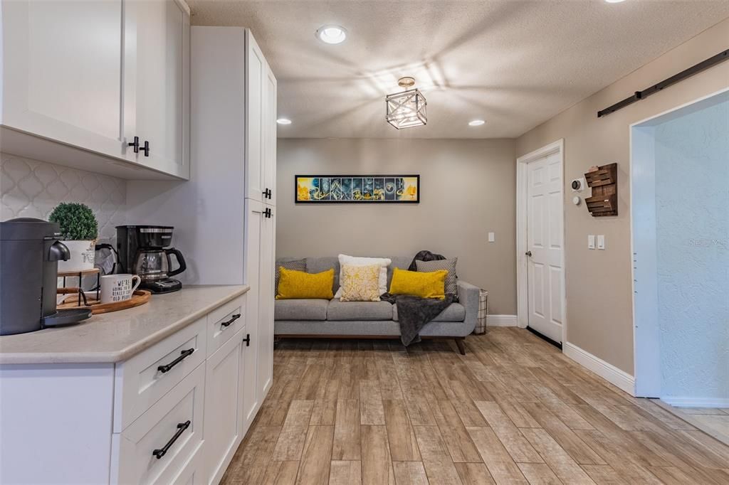 Kitchen Lounge Area