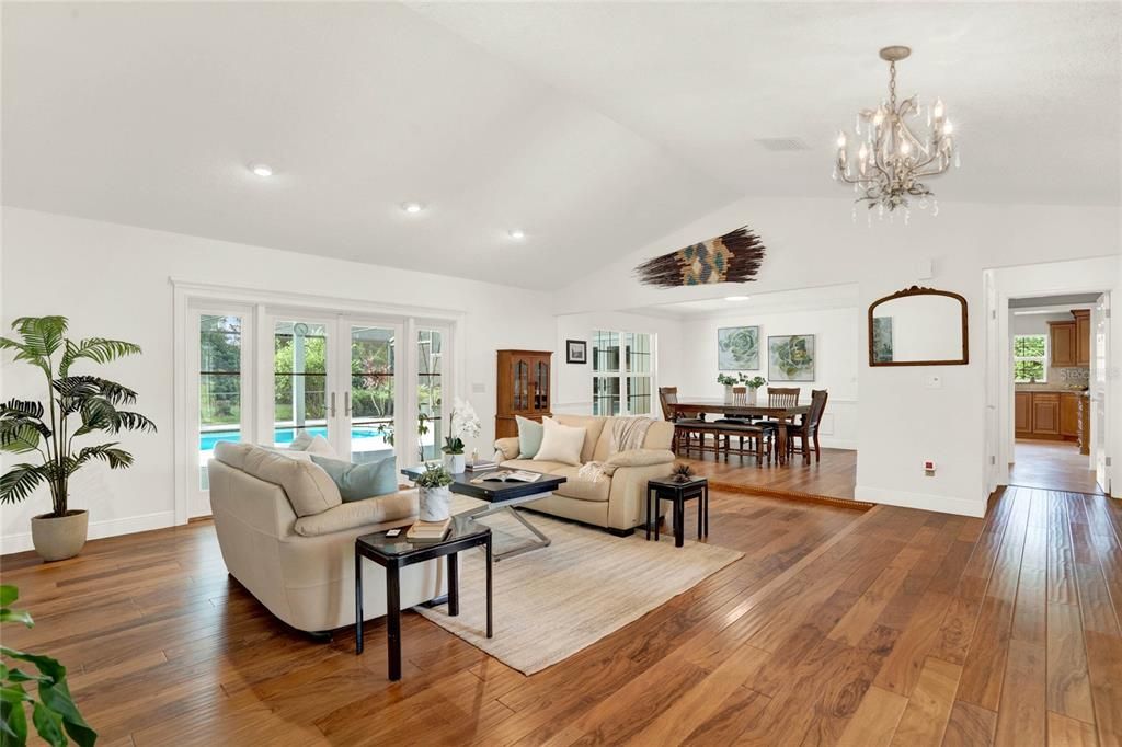 Active With Contract: $1,099,000 (4 beds, 2 baths, 2752 Square Feet)