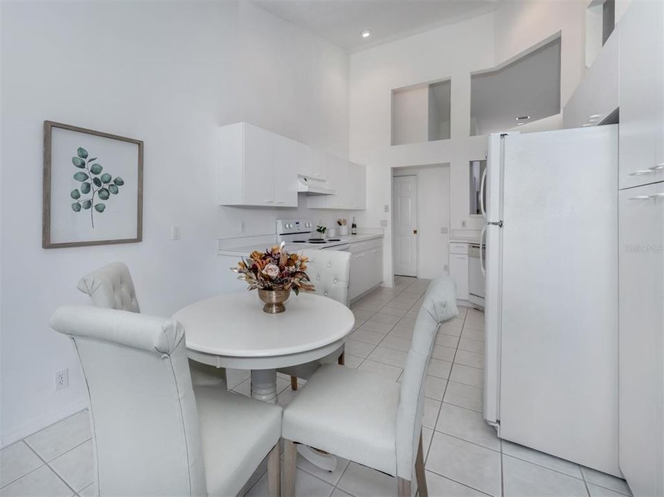 For Sale: $360,000 (2 beds, 2 baths, 1444 Square Feet)