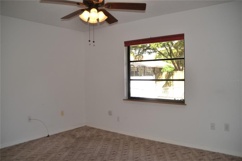 For Rent: $2,500 (3 beds, 2 baths, 1601 Square Feet)