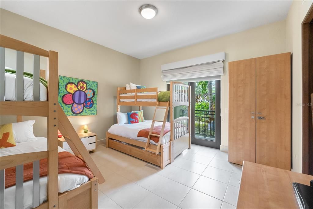 For Rent: $15,000 (3 beds, 3 baths, 1854 Square Feet)