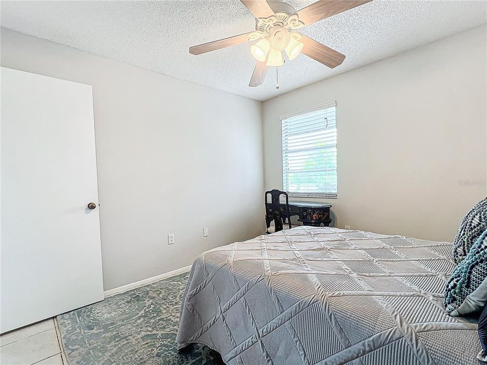 For Sale: $190,000 (2 beds, 2 baths, 912 Square Feet)