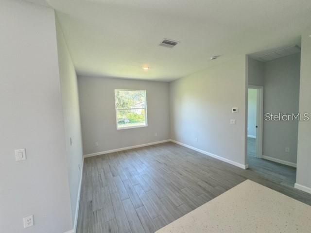 For Rent: $2,350 (3 beds, 2 baths, 1560 Square Feet)