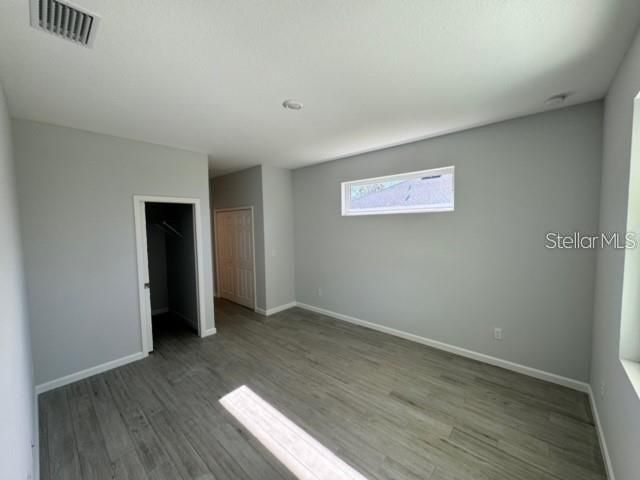 For Rent: $2,350 (3 beds, 2 baths, 1560 Square Feet)