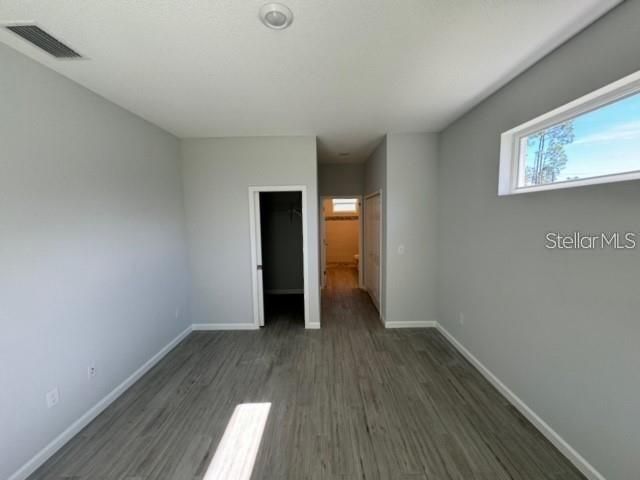 For Rent: $2,350 (3 beds, 2 baths, 1560 Square Feet)