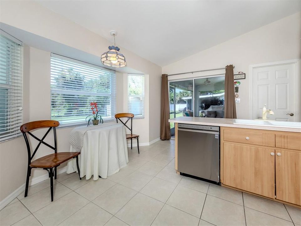 Breakfast Nook & Screened Patio Access