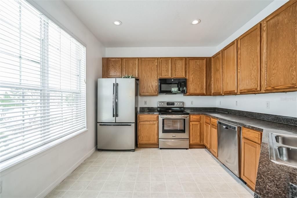 For Rent: $1,899 (3 beds, 2 baths, 1513 Square Feet)