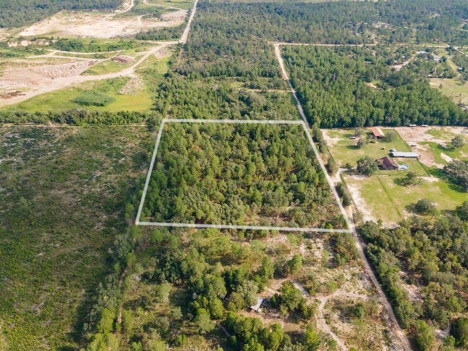 На продажу: $277,000 (18.67 acres)