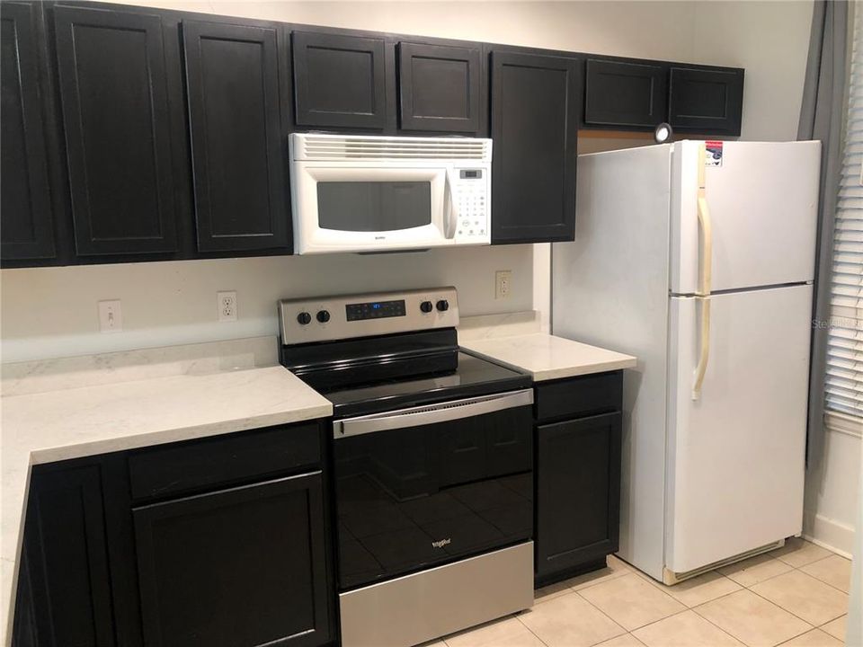 For Rent: $1,650 (2 beds, 2 baths, 1324 Square Feet)