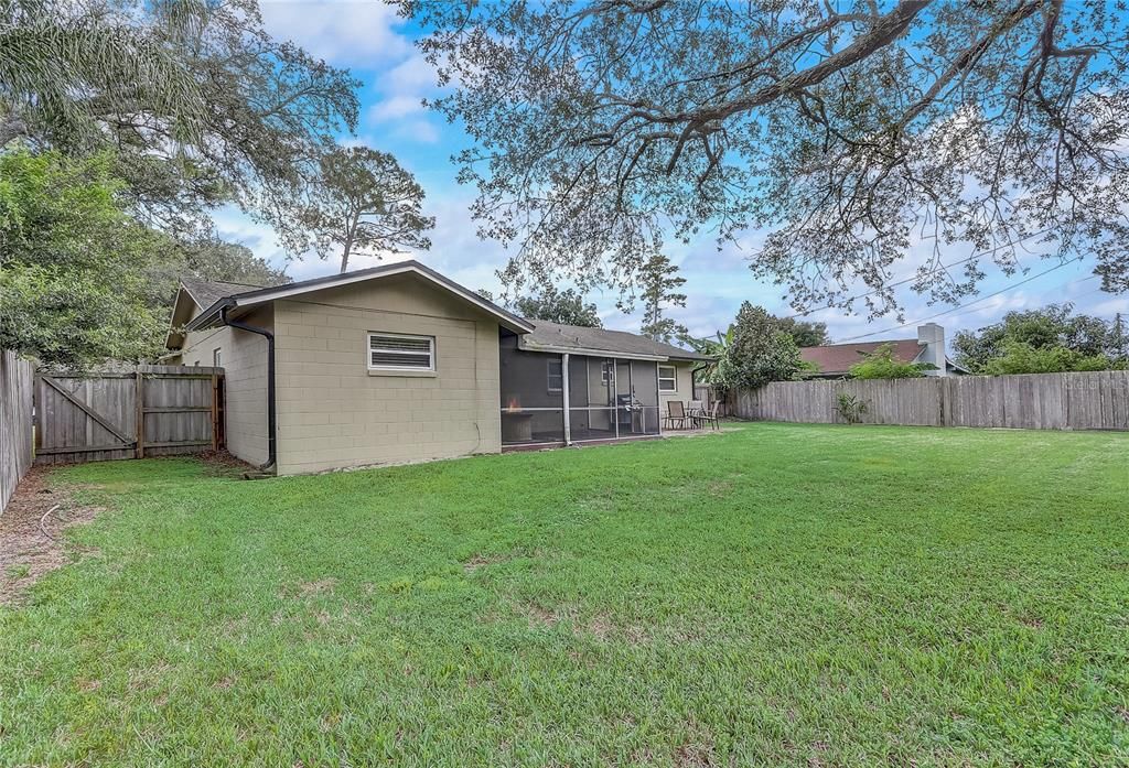 Active With Contract: $359,900 (4 beds, 2 baths, 1202 Square Feet)