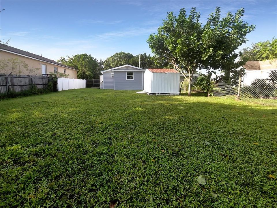 For Sale: $243,000 (2 beds, 1 baths, 766 Square Feet)