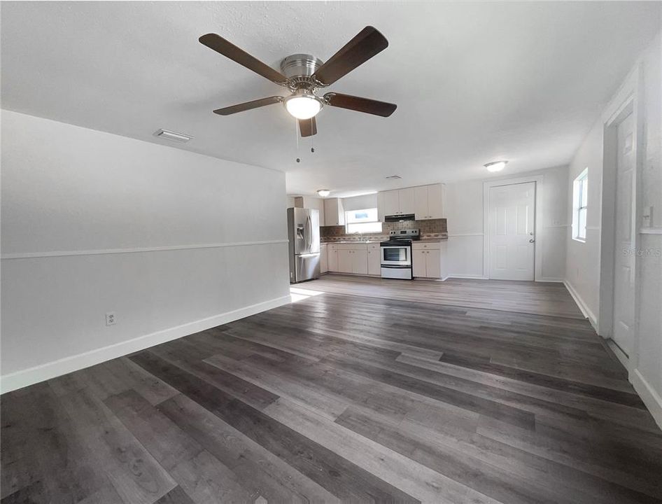 For Sale: $243,000 (2 beds, 1 baths, 766 Square Feet)