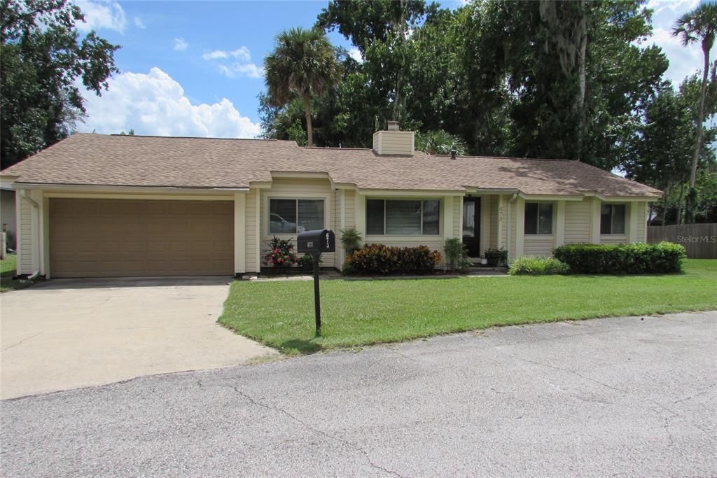 Recently Sold: $360,000 (4 beds, 2 baths, 1562 Square Feet)