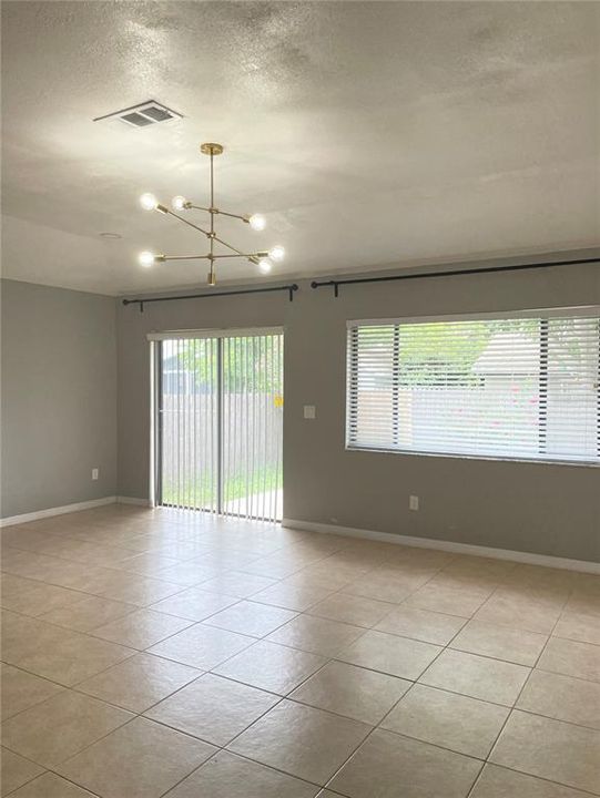 For Rent: $2,500 (4 beds, 2 baths, 1773 Square Feet)