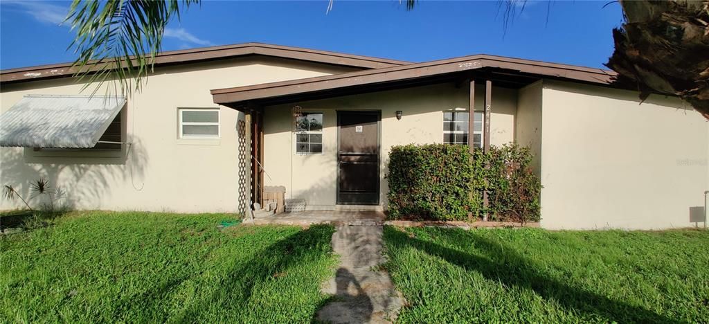 Active With Contract: $150,000 (2 beds, 1 baths, 988 Square Feet)