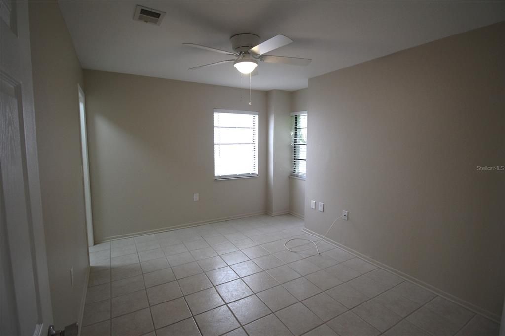 For Rent: $3,200 (4 beds, 2 baths, 1730 Square Feet)