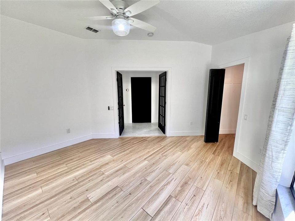 For Rent: $2,750 (3 beds, 2 baths, 1774 Square Feet)